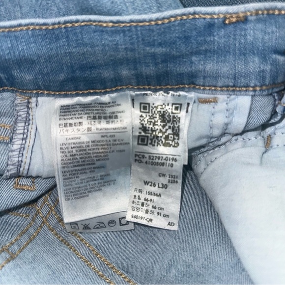 Levi's Women's Skinny Leg Jeans size 26 - Picture 7 of 8